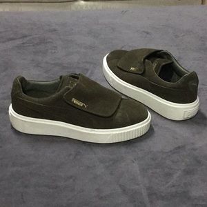 Suede Puma sneakers